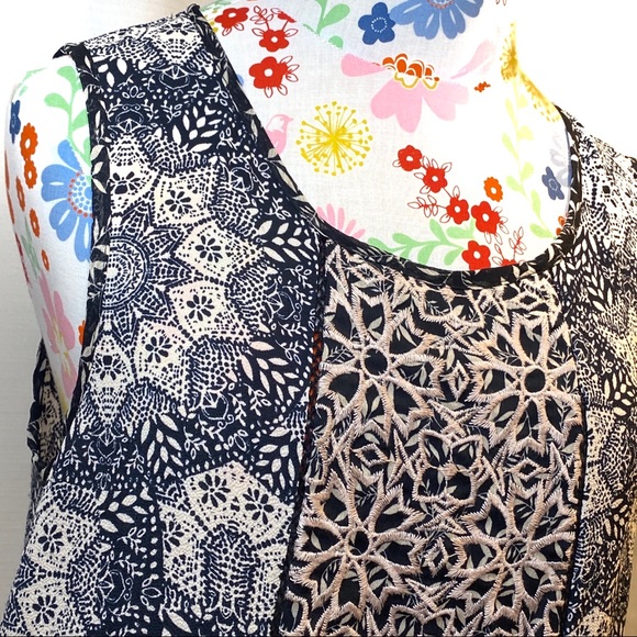 Knox Rose Peplum Tank Blouse - Picture 4 of 6